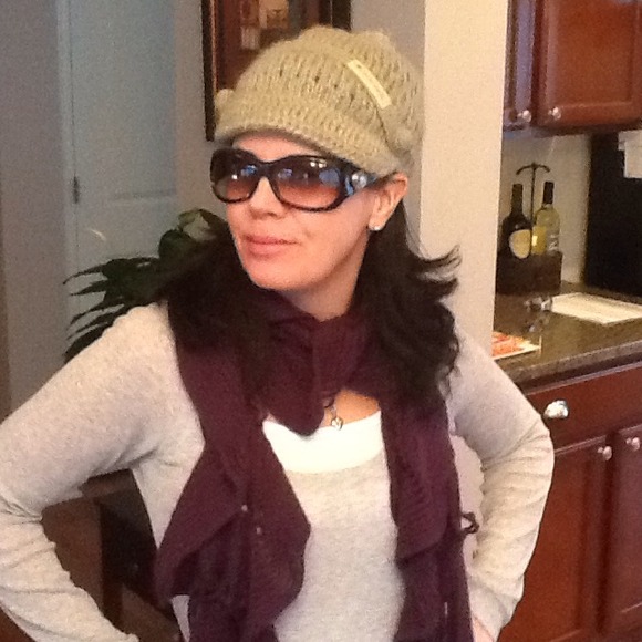 RESERVED! Authentic Gucci Sunglasses!