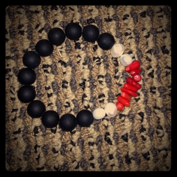 BohoChic ! Pearl, red coral & rubber beads