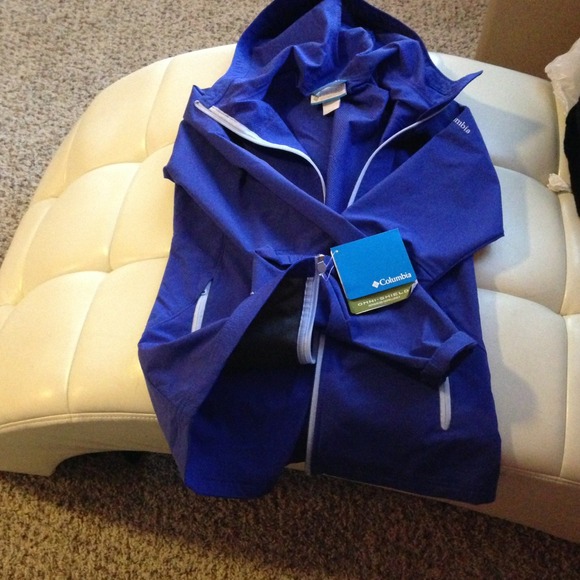 Columbia Rain Jacket - NWT  - Cute!!