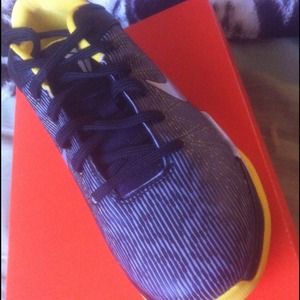Kobe basketball shoes