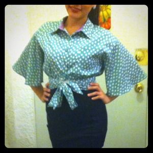 Apple Green top w/ White Polka Dots