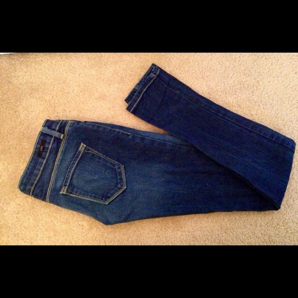 ***SOLD Skinny jeans