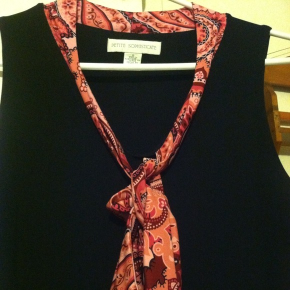 Dress - Picture 2 of 4