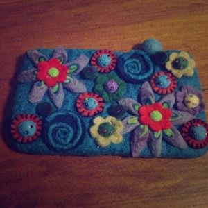 Peruvian wool clutch
