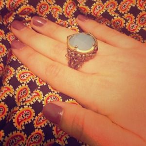 💥SOLD💥Lucky Brand flower detail ring. Size 7.