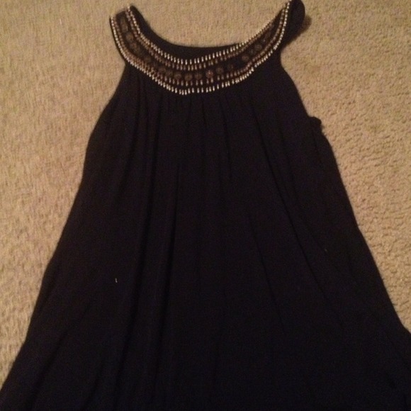 Blk around neck