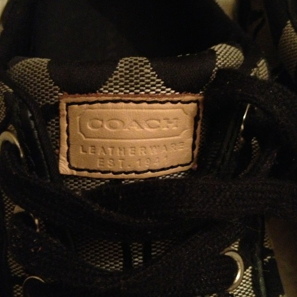 Coach Shoes . - Picture 2 of 4