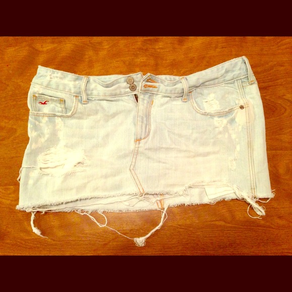 Hollister Co® mini jean skirt.