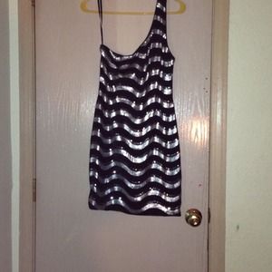 Black sequin dress.❤