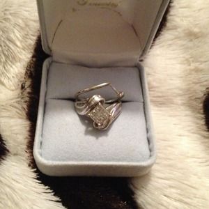 👉RESERVED👈 Diamond Ring