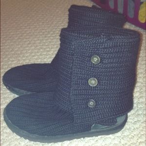 Cardigan Ugg boots