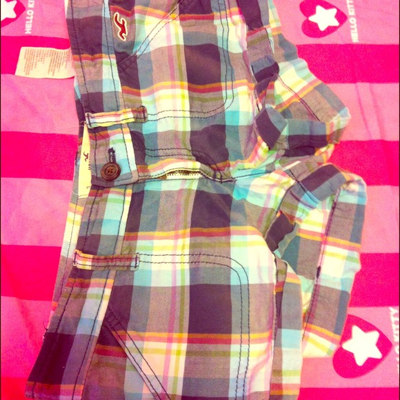 Hollister plaid shorts.