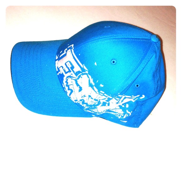 ⛔SOLD⛔Brand New Fox Racing Neon Blue Fitted Cap