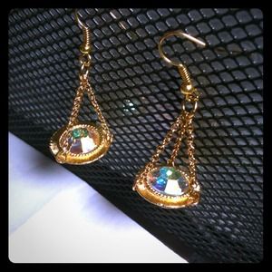 NWOT✅Just Reduced!!✅Scale or UFO earrings?