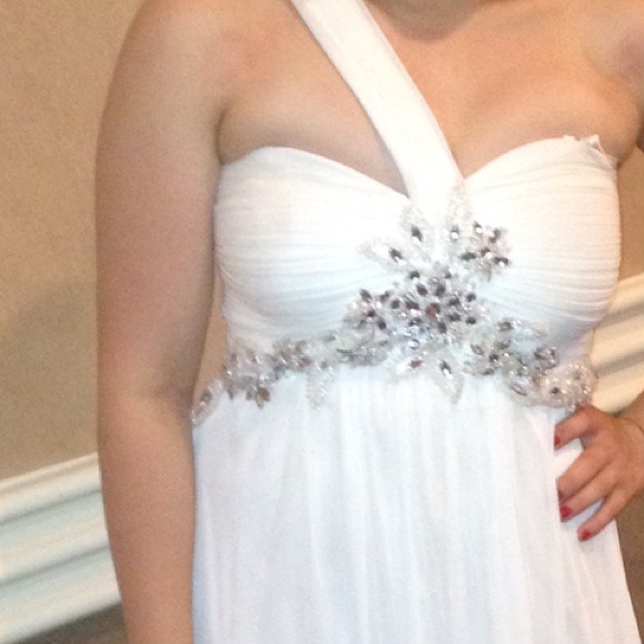 Prom dress - Picture 2 of 2