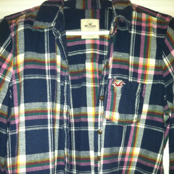 🔒Sold 🔒Button up flannel- hollister