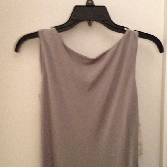 New open back gown - Picture 3 of 3