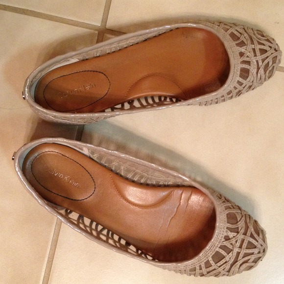 Sold, bundle Calvin Klein flat - Picture 2 of 3