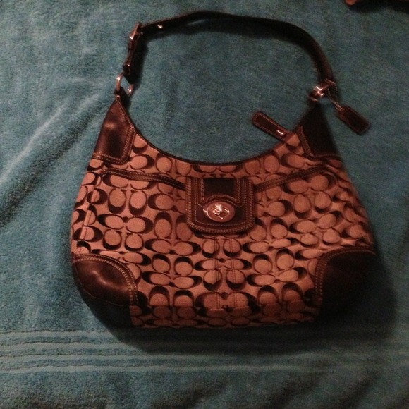 Coach Medium Black C'S bag