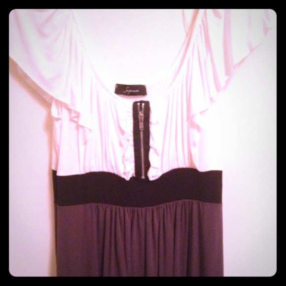 White, Gray and Black Tunic with zip front