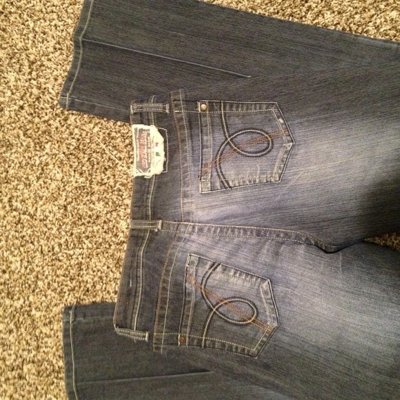 Leo Roma Jeans - Picture 3 of 4