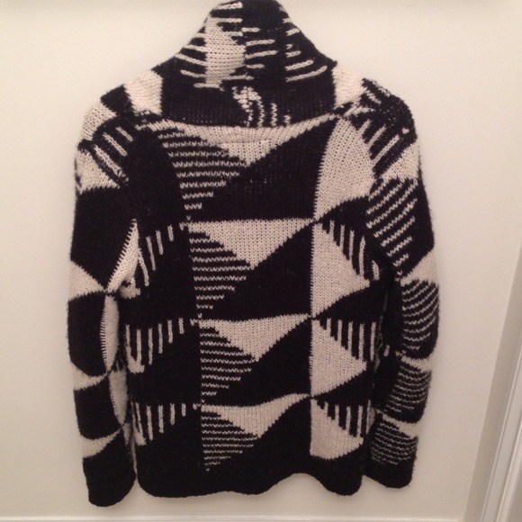 SOLD in a bundle to @alilbirdful! :) - Picture 2 of 4