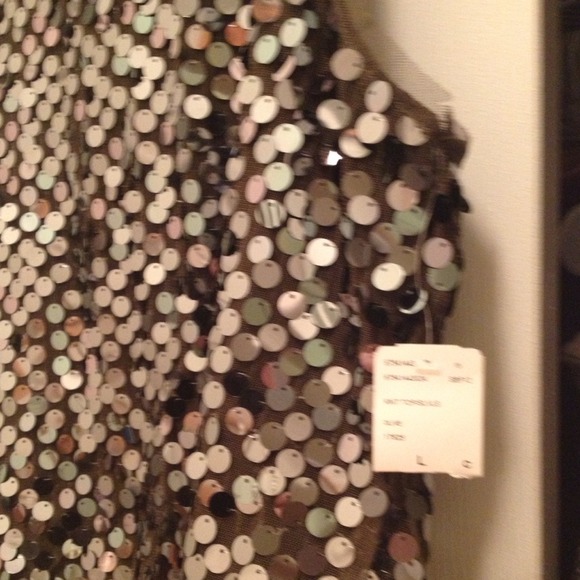 🌟REDUCED🌟 Razorback Sequin Top - Picture 3 of 3