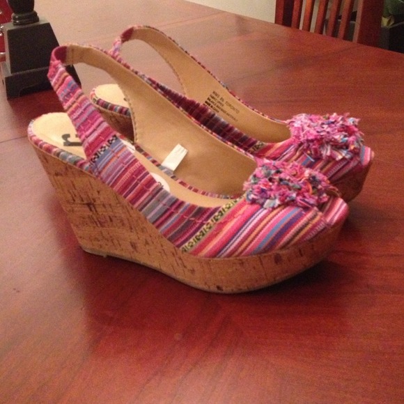 💕Colorful wedges💕