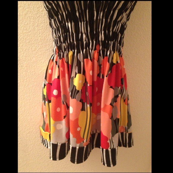 🎯SALE🎯floral tube dress - Picture 3 of 3