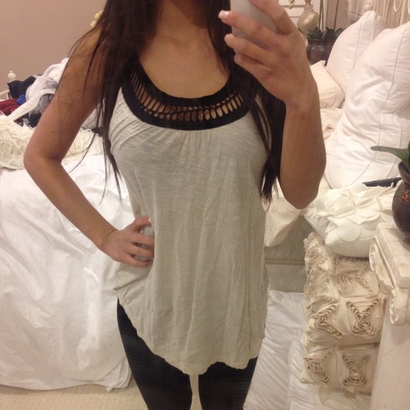 ❌SOLD❌ Nude top with black neckline