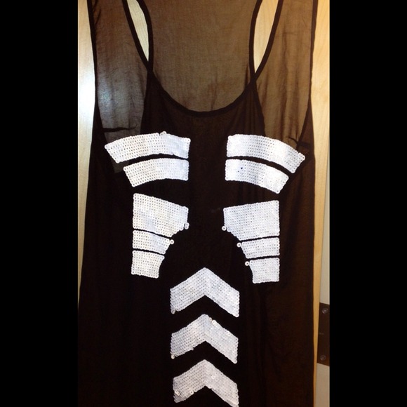 Abstract Skeleton Top - Picture 2 of 2
