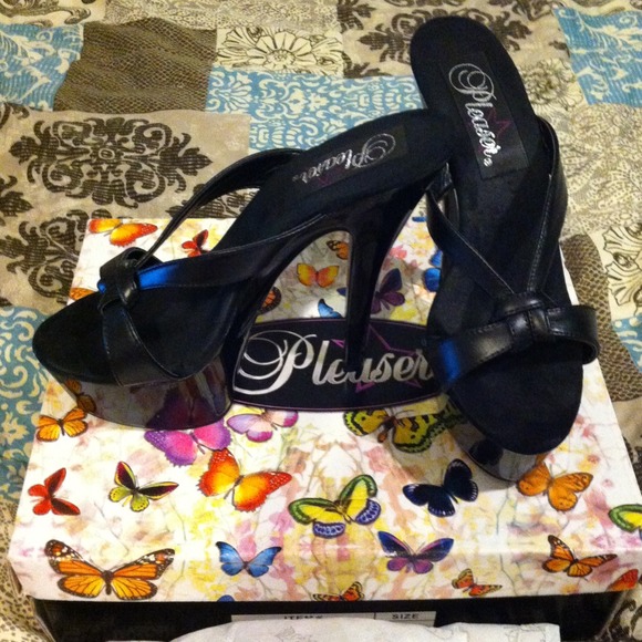 Pleaser (fashion shoes) Shoes - Fashion black high platform by Pleaser size 6