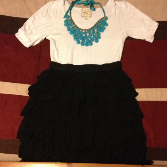 🌟SOLD🌟Black and white dress