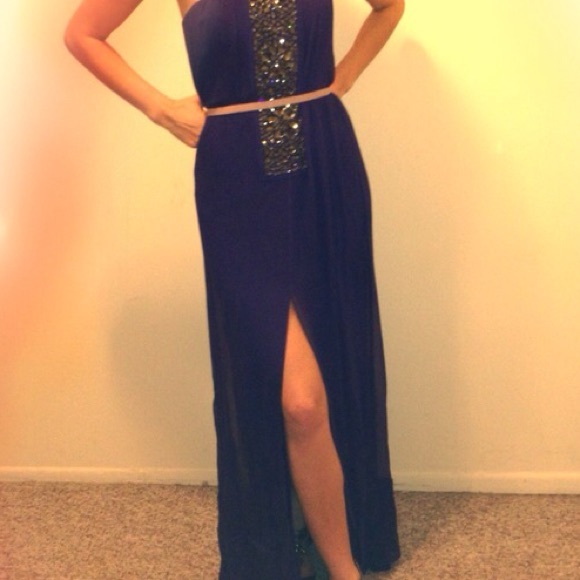 BCBG gown, purple with stones - Picture 4 of 4