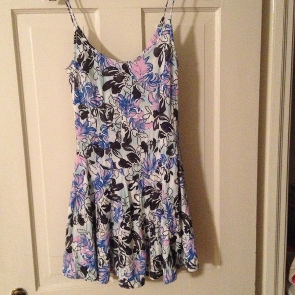 Free People blue floral tunic