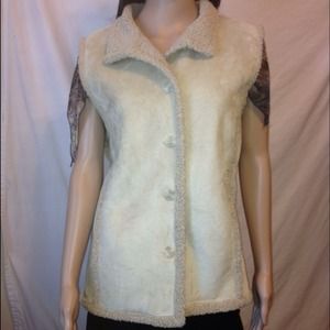 ****SOLD**** Chadwicks Women's Faux Suede Vest