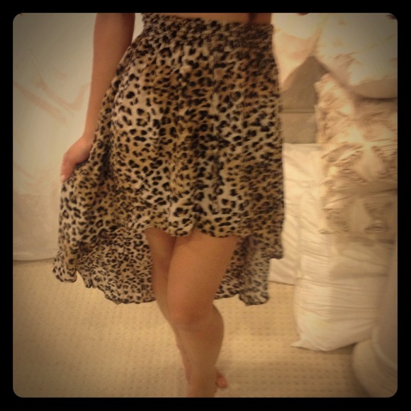 ❌SOLD❌ Hi-Lo Leopard Skirt