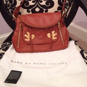 Marc Jacobs cross body