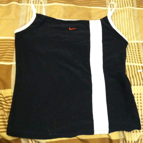 Nike workout top