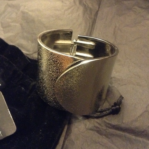 Jewelmint bangle - Picture 2 of 2