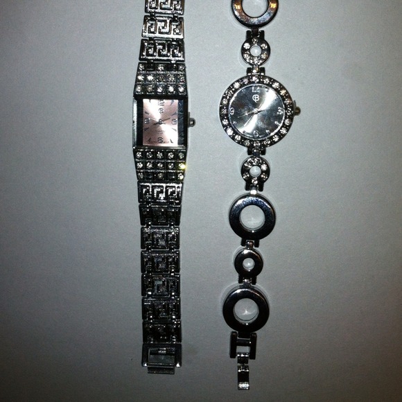 Two WATCHS - Picture 3 of 3