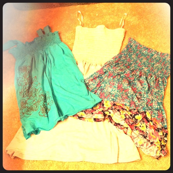 Three summer strapless and strap tops for summer!