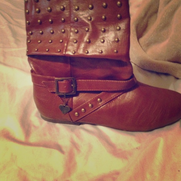 Ankle high leather studded boots