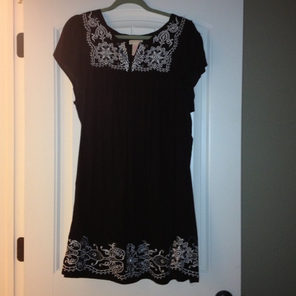 Black w/white trim to