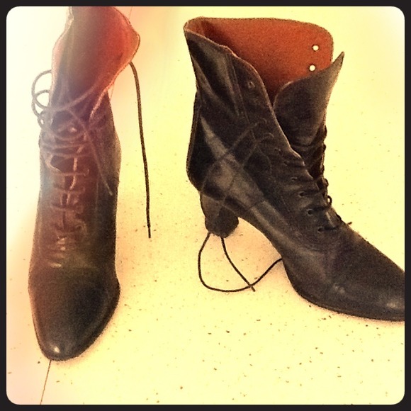 I worn once. Need to go! My closet is full!