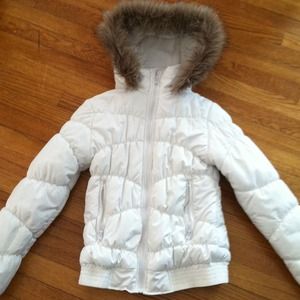 White puffer jacket PRICE REDUCED!!!!!!