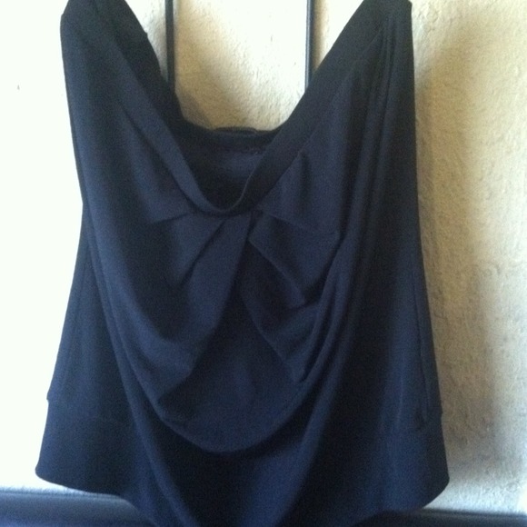 ⚠SOLD IN BUNDLE⚠ Black classy tube top