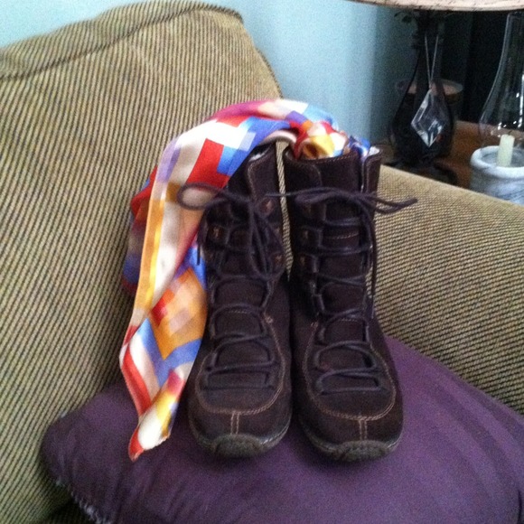 Brown suede Timberland boots