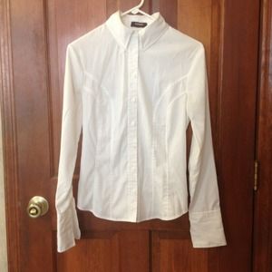 White dress shirt