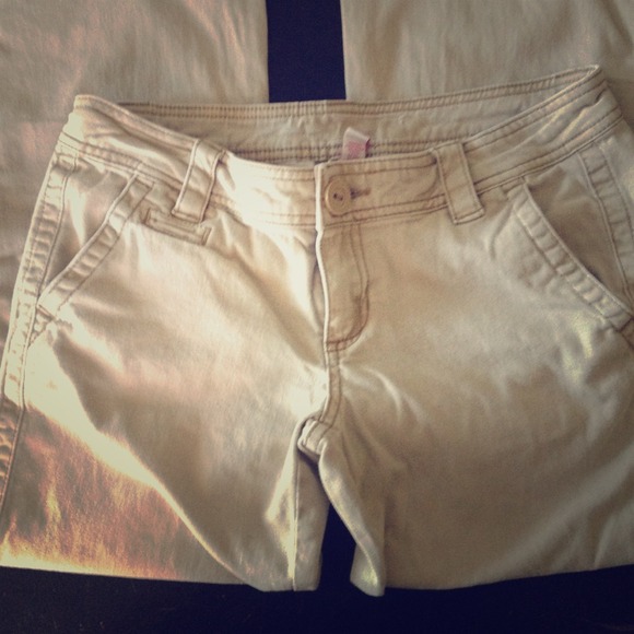🌟TRADED🌟 @kalliopetanith Aeropostale Khaki pants